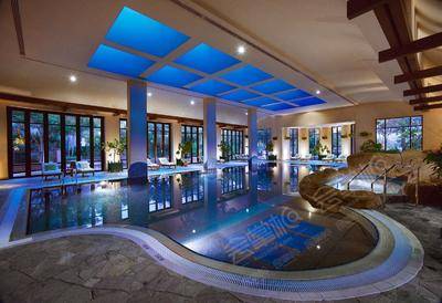 Grand Hyatt Dubai Conference HotelIndoor Pool